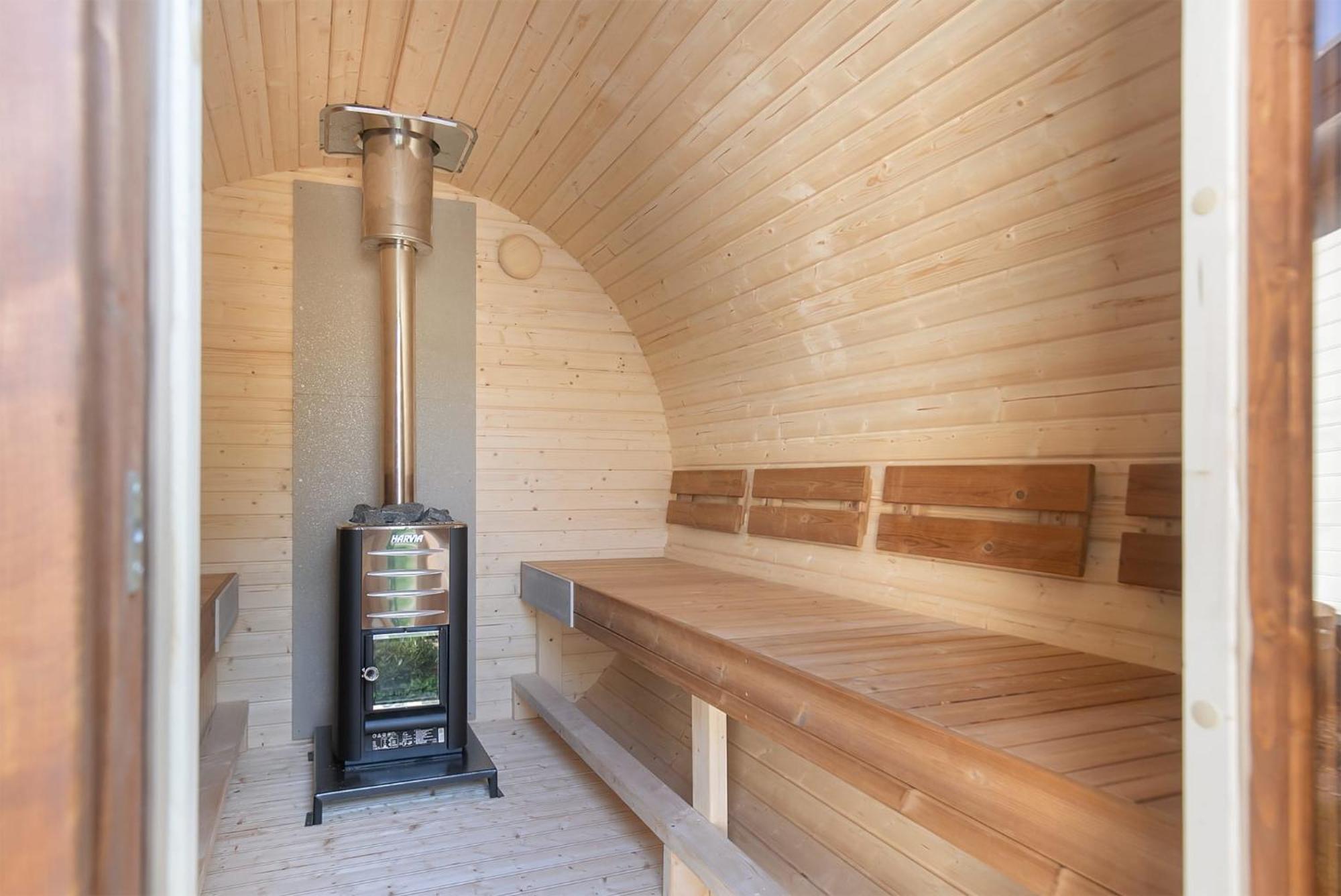 Veluwe Vakanties Chalets With Private Barrel Sauna - With Pool Bar And Restaurant Facilities In The Veluwe National Park พุทเทิน ภายนอก รูปภาพ